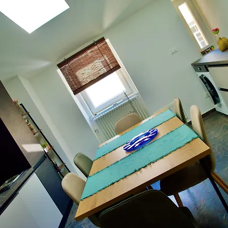 Casa Di Zeno 18 * ترييستي